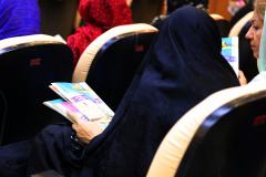 سخنرانی درباره پیشگیری از بیماریهای قلبی عروقی در خانه سلامت شهرداری تهران توسط دکتر اکبر نیک پژوه